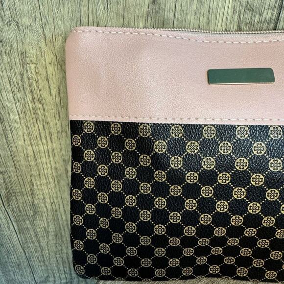 Pink Brown Clutch Wristlet Purse Travel Bag FAST SHIP NeW - Picture 2 of 6